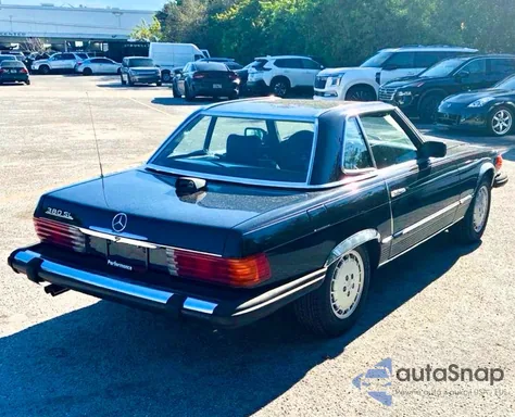 1981 Merz 380 Sl Black z USA, uszkodzony, nr VIN WDBBA45A3BB003852
